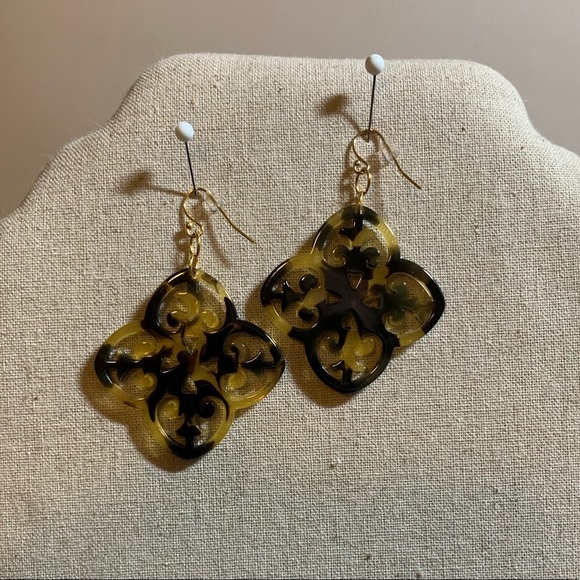 NWOT tortoise earrings​ - Picture 2 of 2